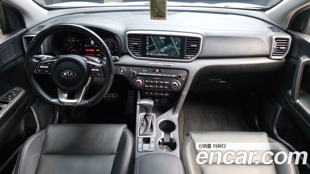 Kia Sportage — interior