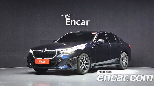 BMW 5 Series — exterior
