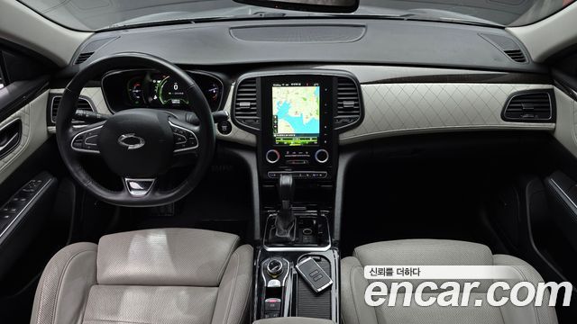 Renault Korea SM6 — interior
