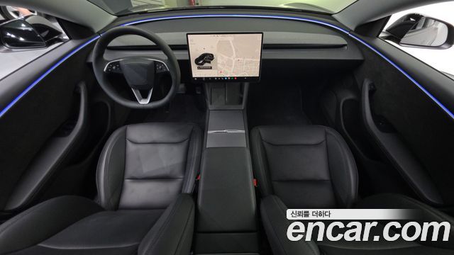 Tesla Model 3 — interior