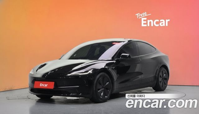 Tesla Model 3 — exterior