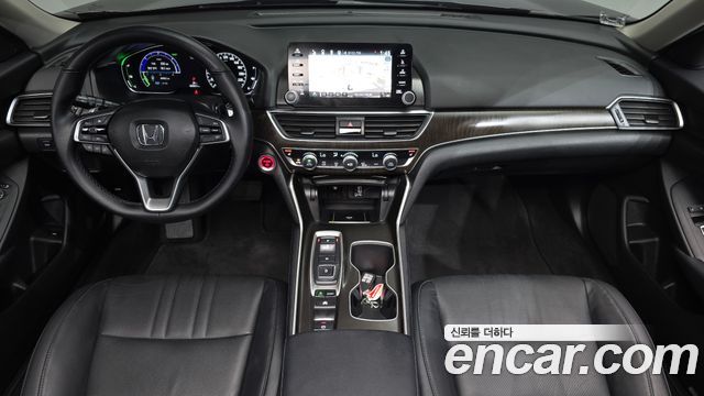 Honda Accord — interior