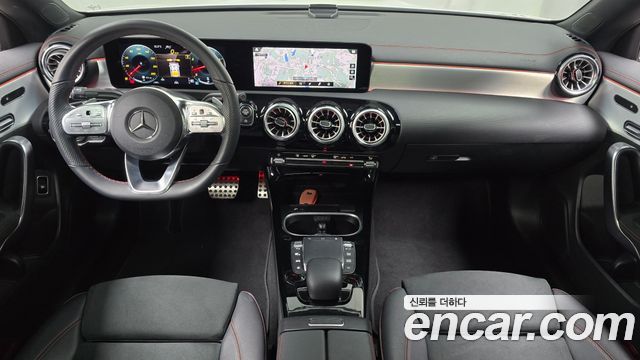 Mercedes-Benz CLA-Class — interior