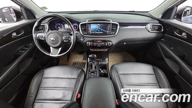 Kia Sorento — interior