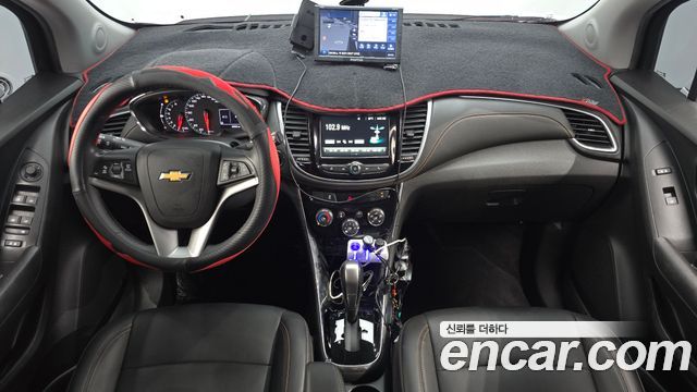 Chevrolet Korea Trax — interior
