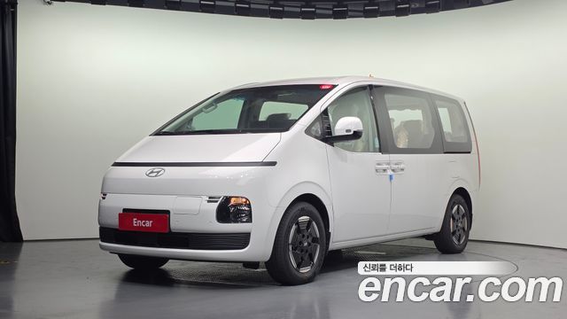 Hyundai Staria — exterior
