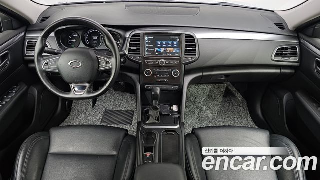 Renault Korea SM6 — interior