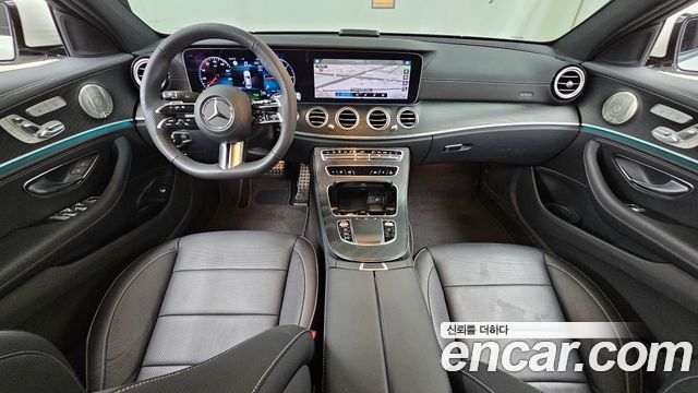 Mercedes-Benz E-Class — interior