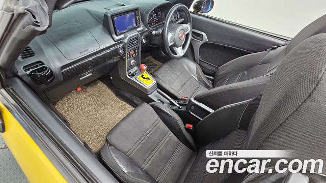 Daihatsu Copen — interior