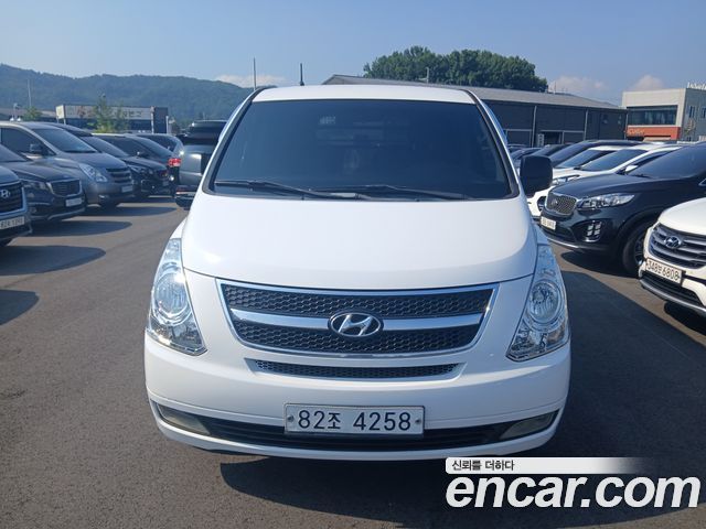 Hyundai Starex — exterior