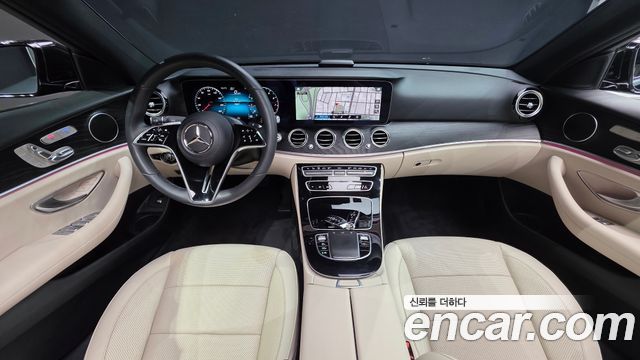 Mercedes-Benz E-Class — interior