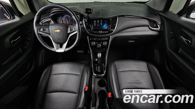 Chevrolet Korea Trax — interior