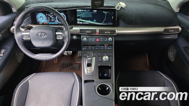 Hyundai Nexo — interior