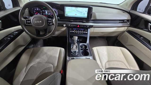 Kia Carnival — interior