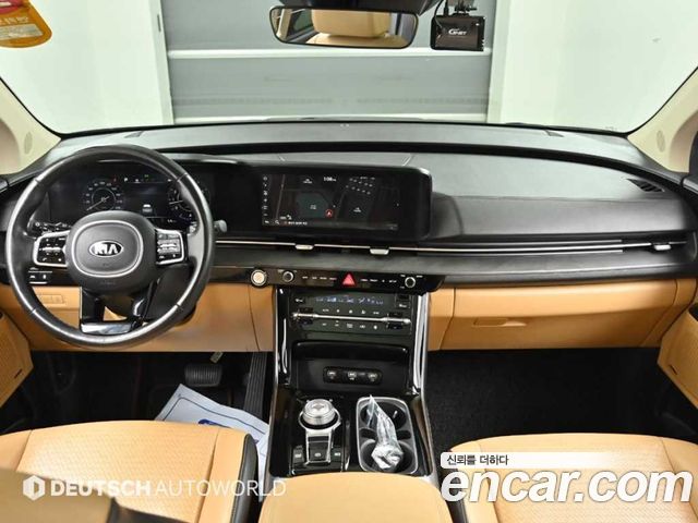 Kia Carnival — interior
