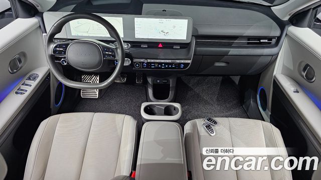 Hyundai IONIQ 5 — interior