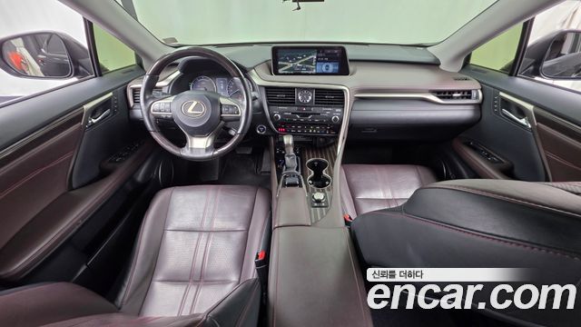 Lexus RX — interior