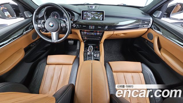 BMW X6 — interior