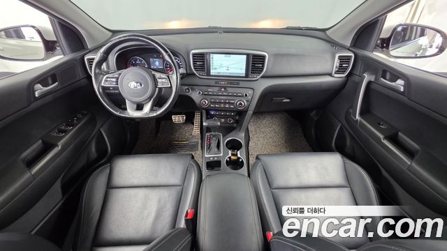 Kia Sportage — interior