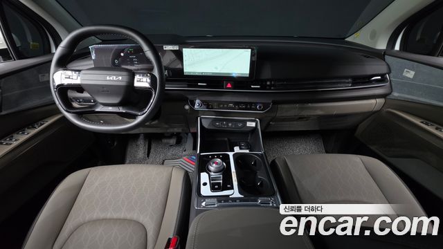 Kia Carnival — interior