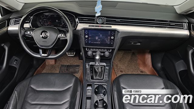 Volkswagen Arteon — interior