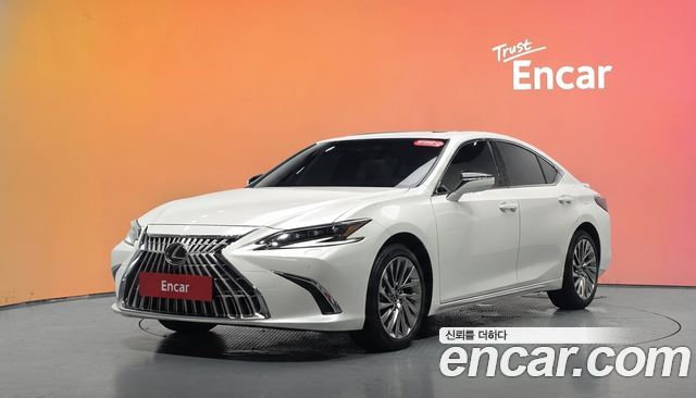 Lexus ES — exterior