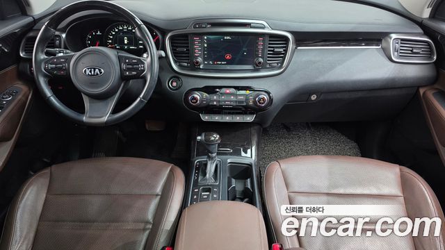Kia Sorento — interior