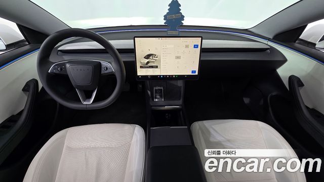 Tesla Model 3 — interior