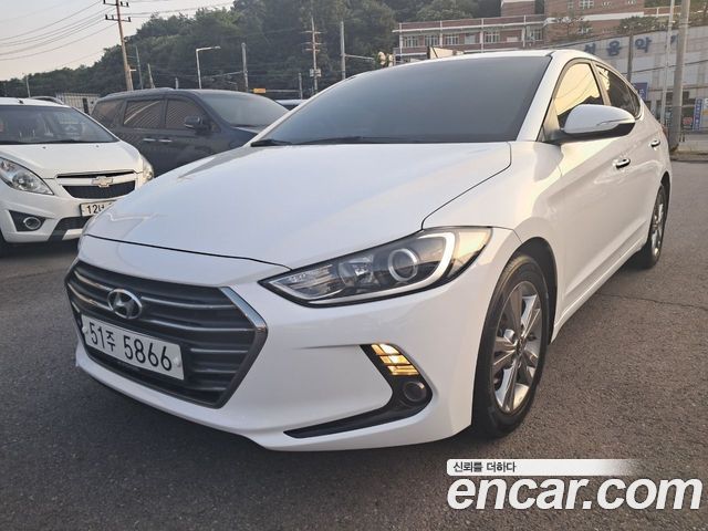 Hyundai Avante — exterior