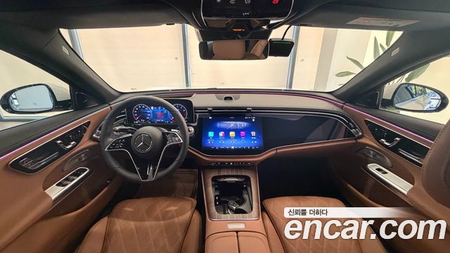 Mercedes-Benz E-Class — interior