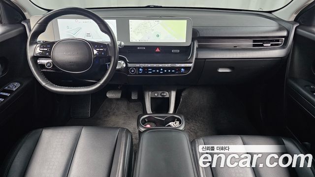 Hyundai IONIQ 5 — interior