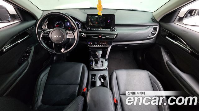 Kia Seltos — interior