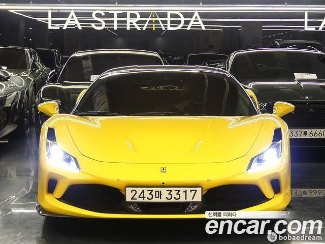 Ferrari F8 — exterior