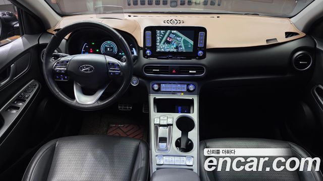 Hyundai Kona — interior