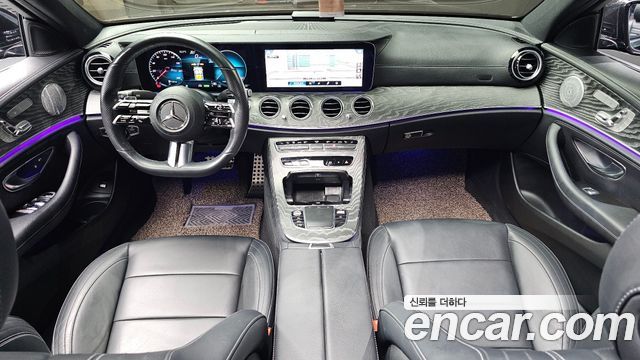 Mercedes-Benz E-Class — interior