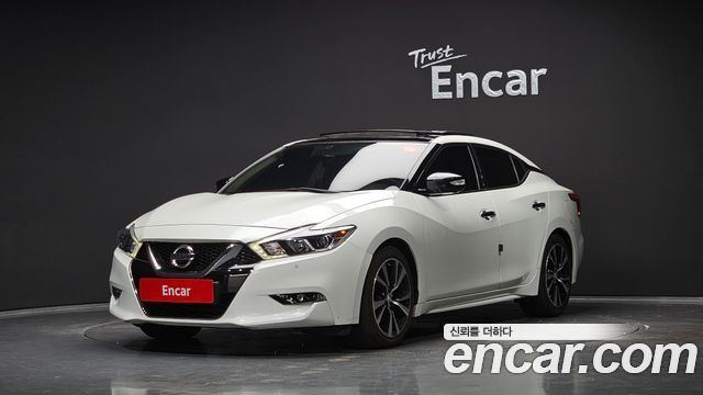 Nissan Maxima — exterior
