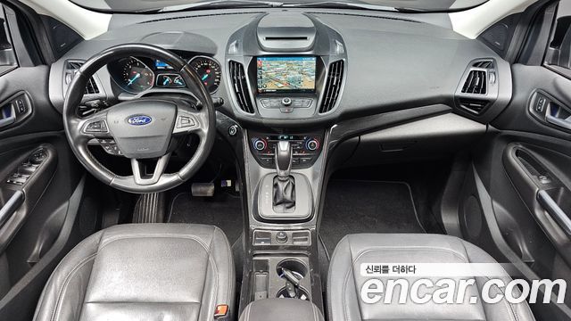 Ford Kuga — interior