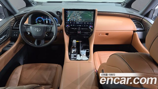 Toyota Alphard — interior