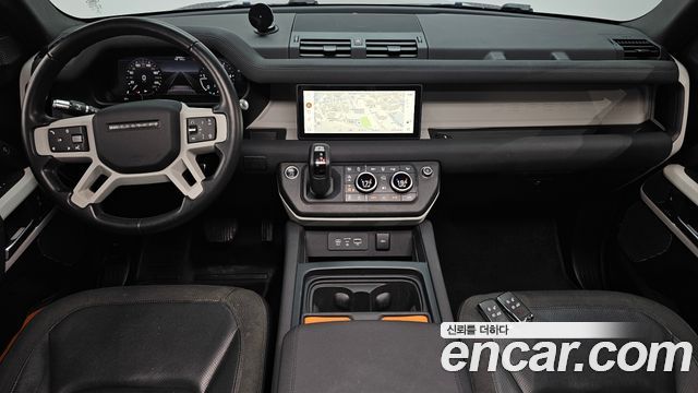 Land Rover Defender — interior