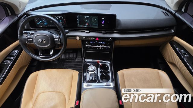 Kia Carnival — interior