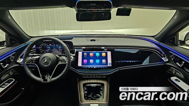 Mercedes-Benz E-Class — interior