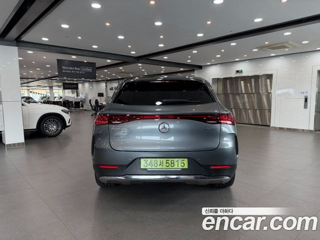 Mercedes-Benz EQE — interior