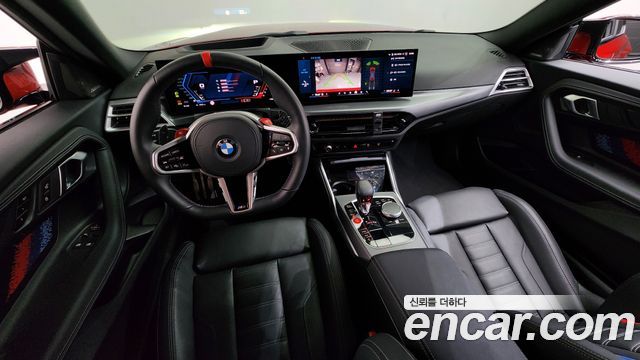 BMW M2 — interior