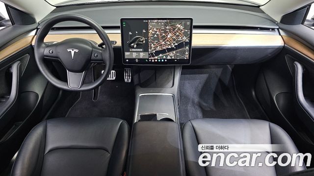 Tesla Model 3 — interior