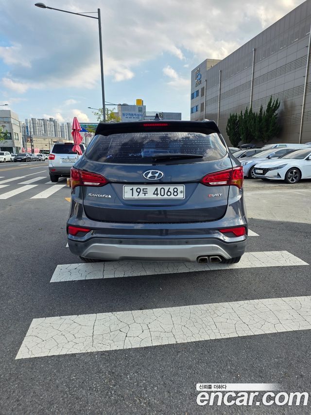 Hyundai Santa Fe — exterior