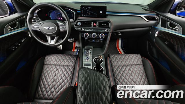 Genesis G70 — interior