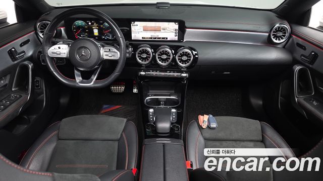 Mercedes-Benz CLA-Class — interior