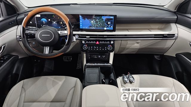 Hyundai Tucson — interior