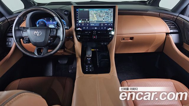 Toyota Alphard — interior