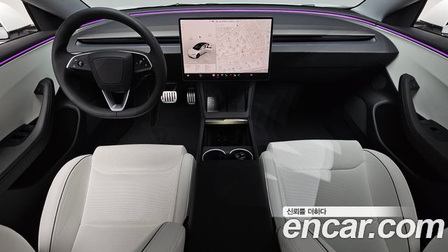 Tesla Model 3 — interior